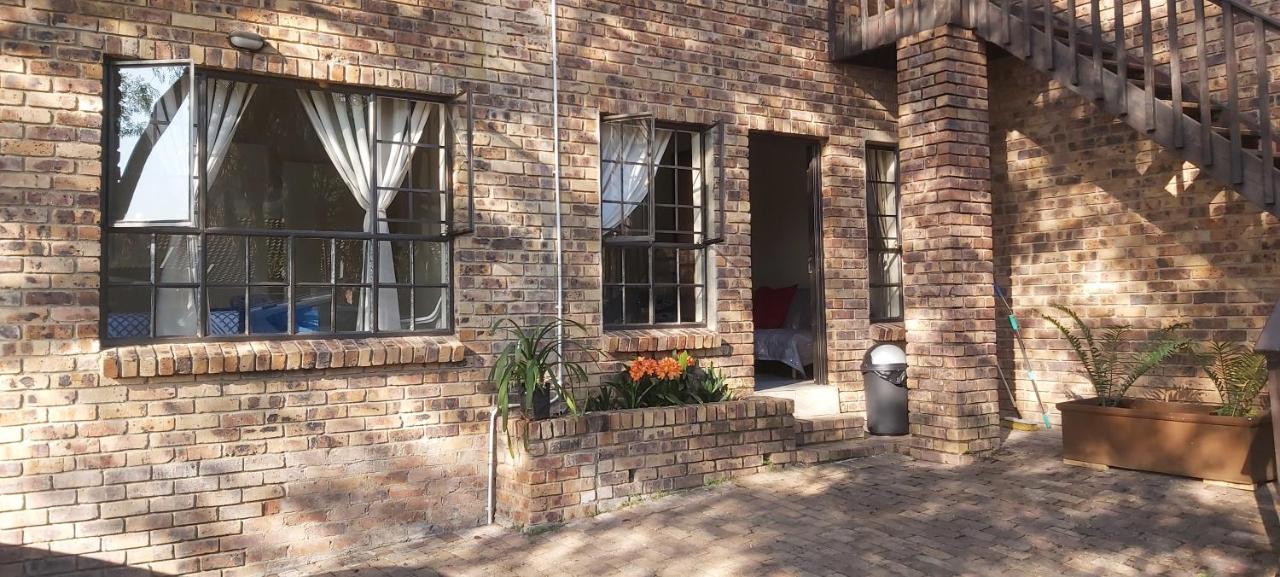 13 @ Rhinoroad Nelspruit Lägenhet Mbombela Exteriör bild